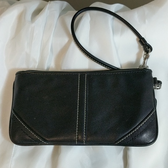 Coach Wristlet - Picture 5 of 6